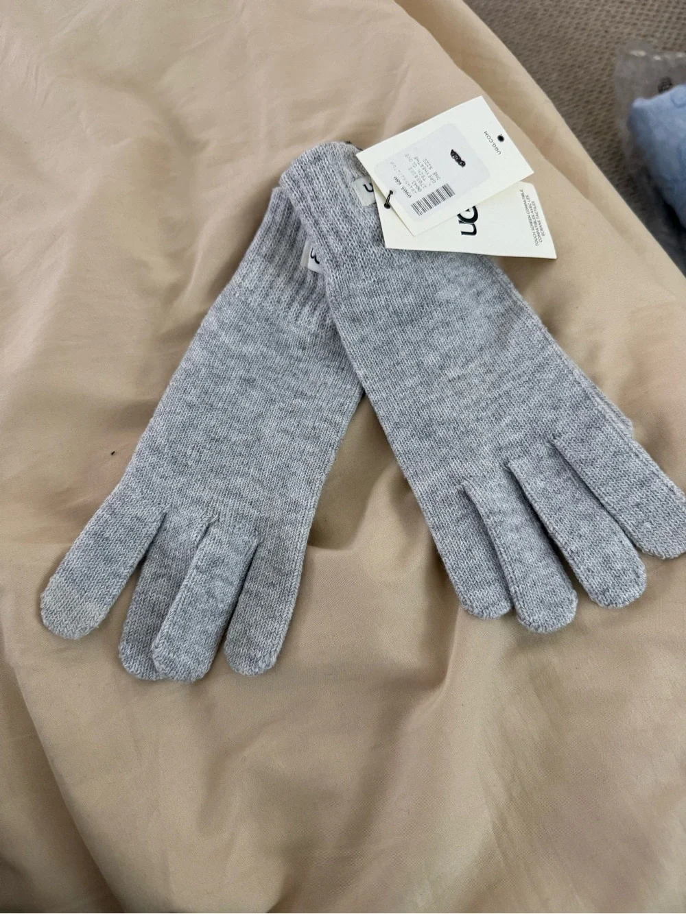 Ugg texh glove nwt one size